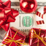 saving-money-holiday-season