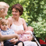 moms-in-park