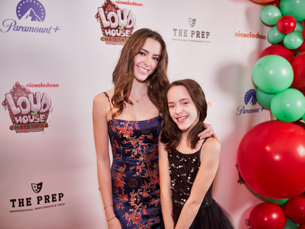 Loud House Christmas Movie Stars_Sisters Catherine Ashmore Bradley & Aubin Bradley 922